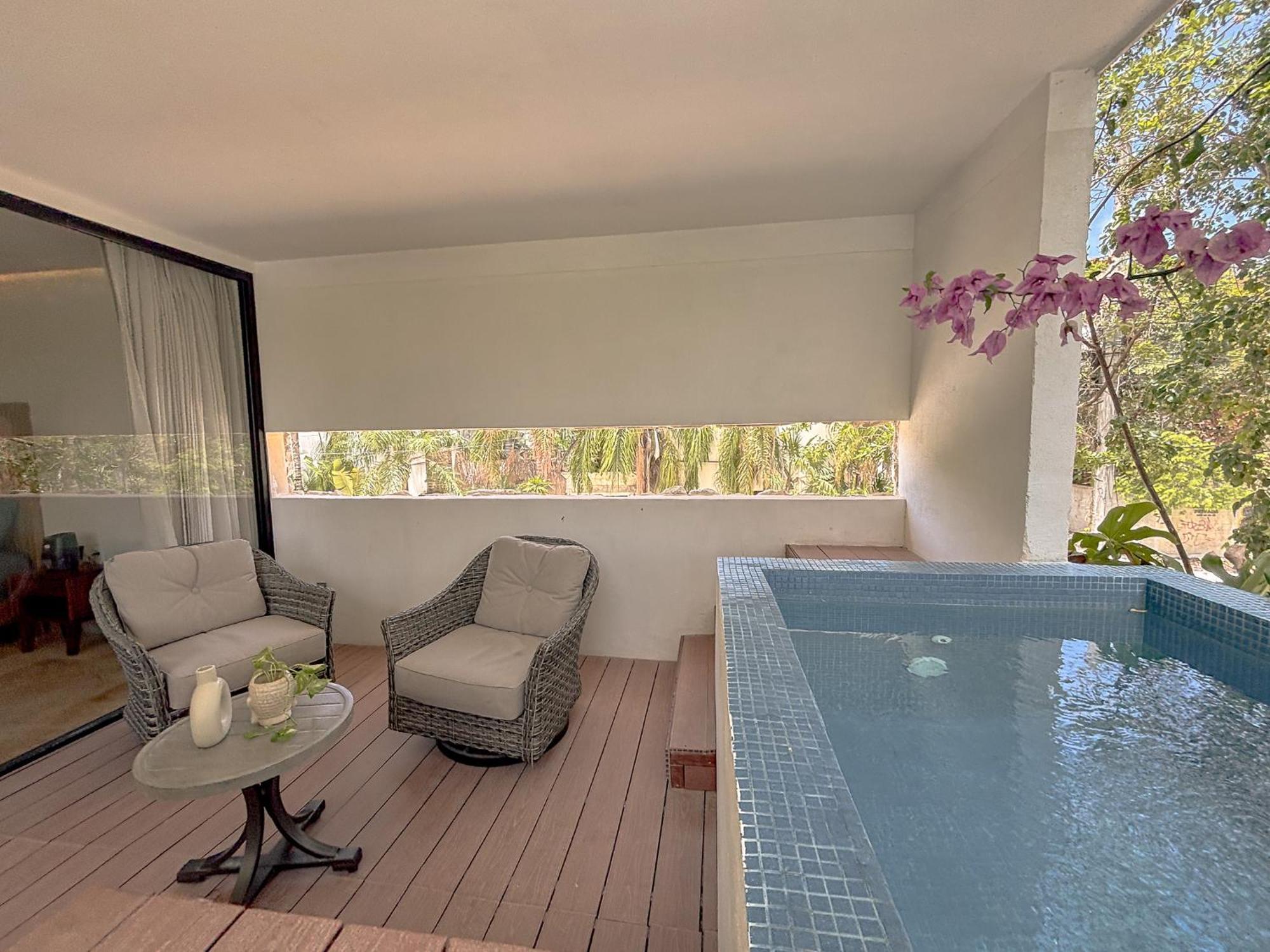 Sak Tuunich Luxury Residences Aparthotel